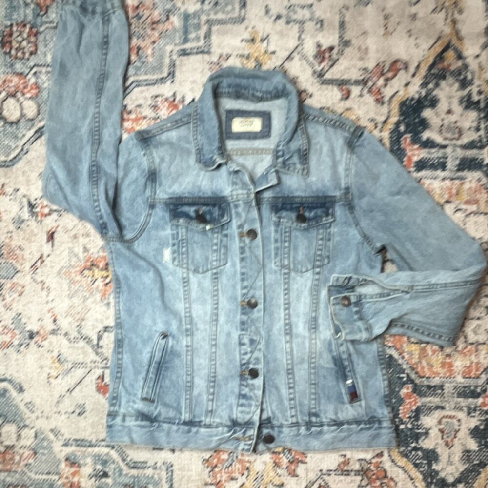 Marine Layer Light Wash Denim Jacket — Embroidered Details, Women’s Size Medium